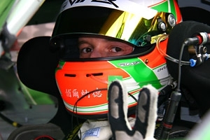 Carboo4U unterstützt Motorsportler Christopher Brück